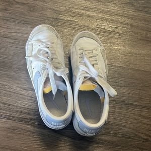 Nike Blazer Low Sneakers